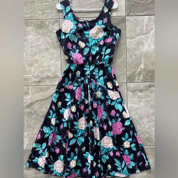 Vintage Lisa II Floral Maxi Length Dress Pleated Button/Zip Women's Size 10 - Picture 1 of 7